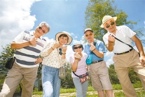 適合行動不便老人旅遊景點 嘉義市立美術館無障礙參觀動線